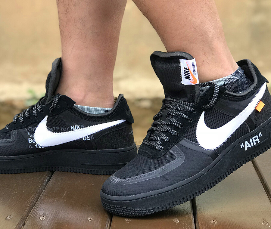 air force one off white on feet